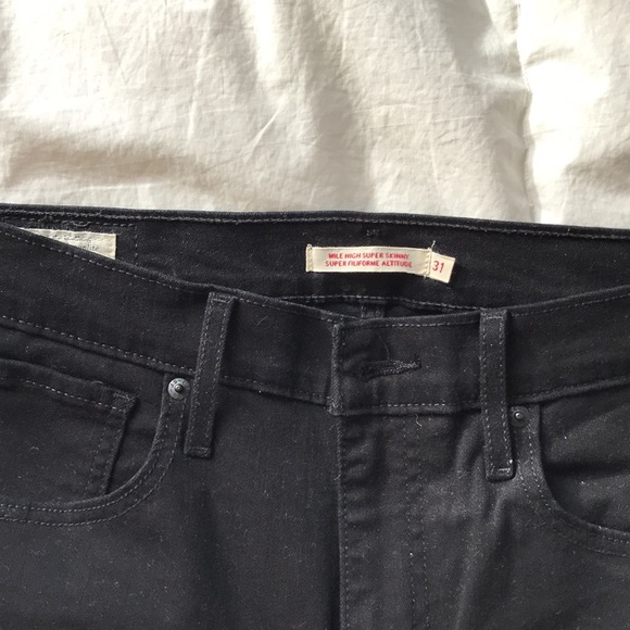 Levi’s black skinny jeans - Picture 2 of 7